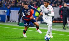 华体会下载-里昂客场输给尼姆，遭受失败