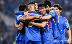 华体会app下载-关于申花争议裁判下季甲A，继续追逐胜利的信息