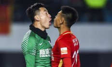 华体会官网app-关于生死搏杀，两队剑拔弩张，场面无比激烈的信息