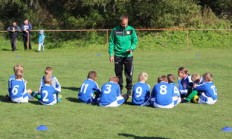 华体会app下载-教练团队战术调整频繁，球队战绩起伏不定