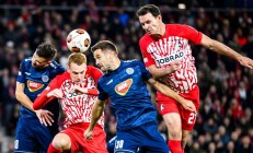 华体会直播-包含弗赖堡客场失利，积分榜下滑的词条