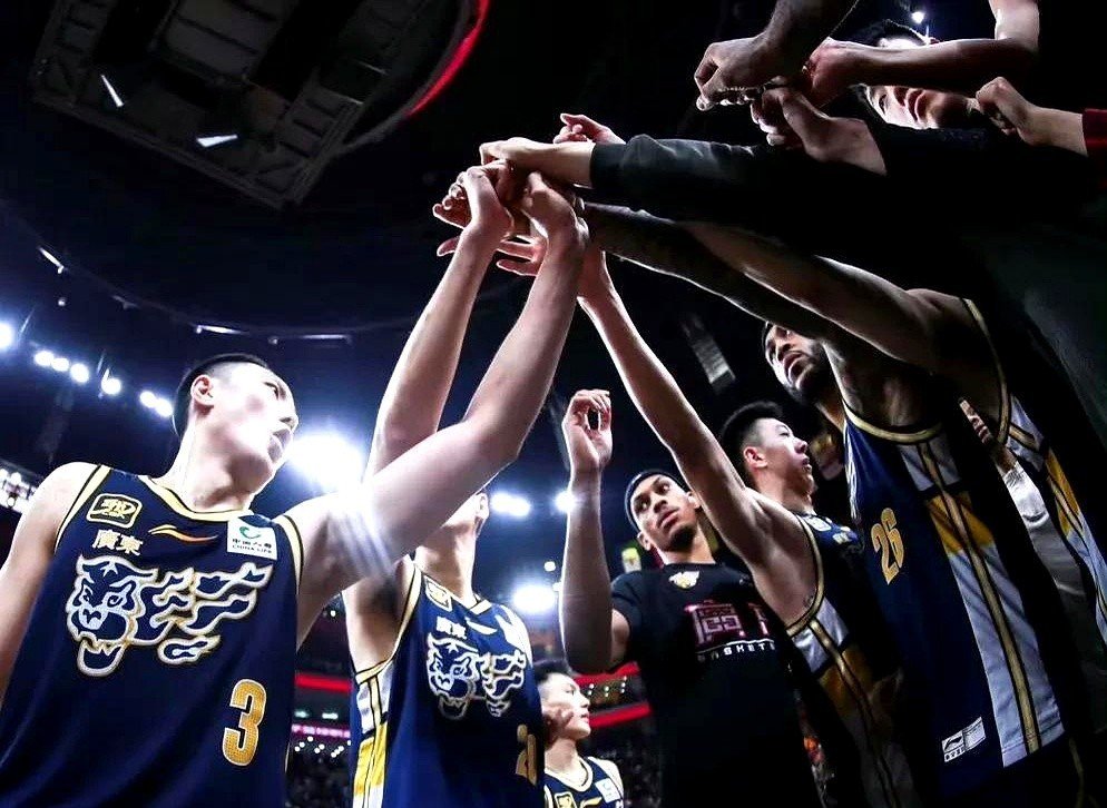 关于热血比拼!球队之间的角逐令人震撼的信息 关于热血比拼!球队之间的角逐令人震撼的信息