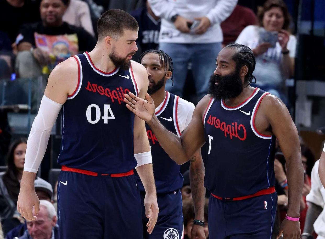 快船主场惨败，纽约人如梦初醒