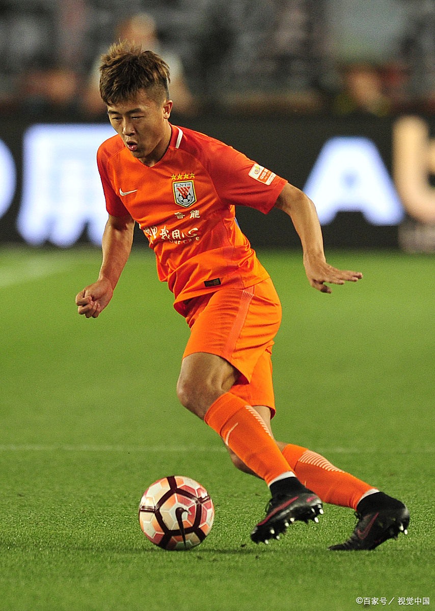 北京国安遭遇艰难比赛，球员全力备战